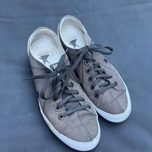 Helly‎ Hansen Gray Canvas Men's 10 Distressed Lace Up Casual Sneakers